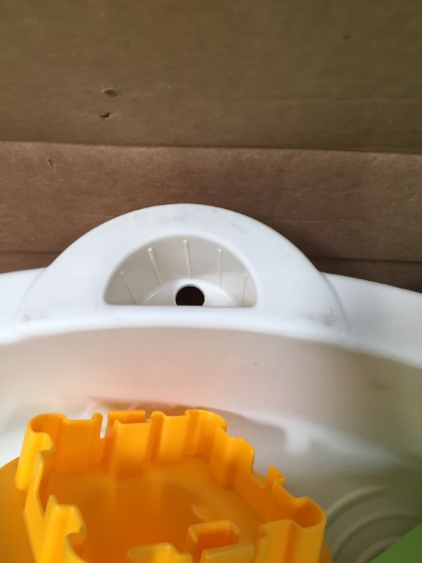 Photo 2 of Little Tikes Frog Pond Water Table. Missing Accessories/Toys, Scratches and Scuffs on Item. Box Packaging Damaged
