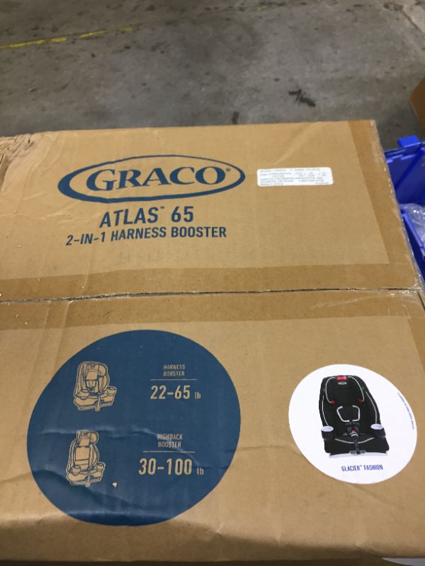 Photo 4 of Graco Atlas 65 2-in-1 Harness Booster Car Seat, Glacier