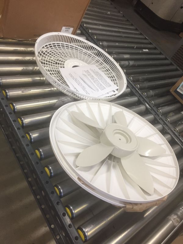 Photo 1 of lasko fan