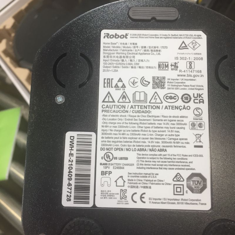 Photo 6 of iRobot Roomba 694 Robot Vacuum-Wi-Fi Connectivity, Personalized Cleaning Recommendations, Works with Alexa, Good for Pet Hair, Carpets, Hard Floors, Self-Charging, Roomba 694
