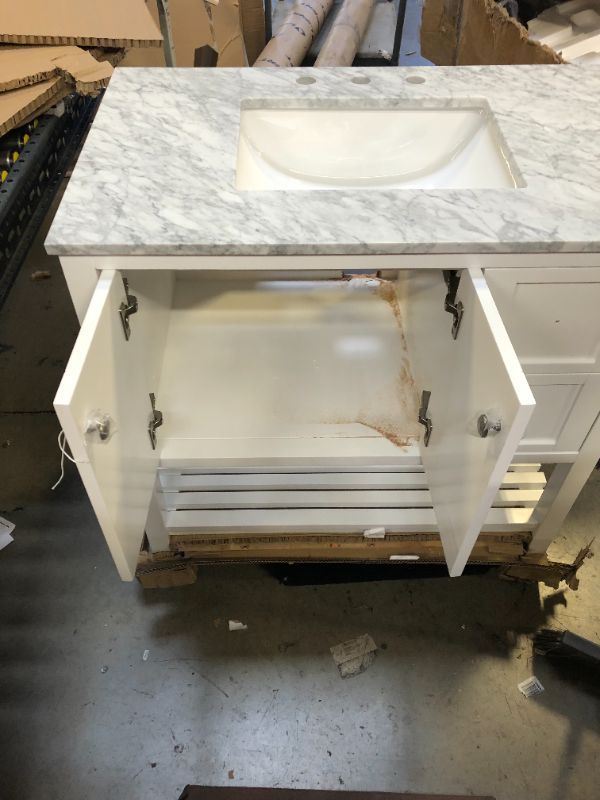 Photo 12 of CASAINC  36-in White Undermount Single Sink Bathroom Vanity with Off-white with Speckles Marble Top (Mirror Included)
