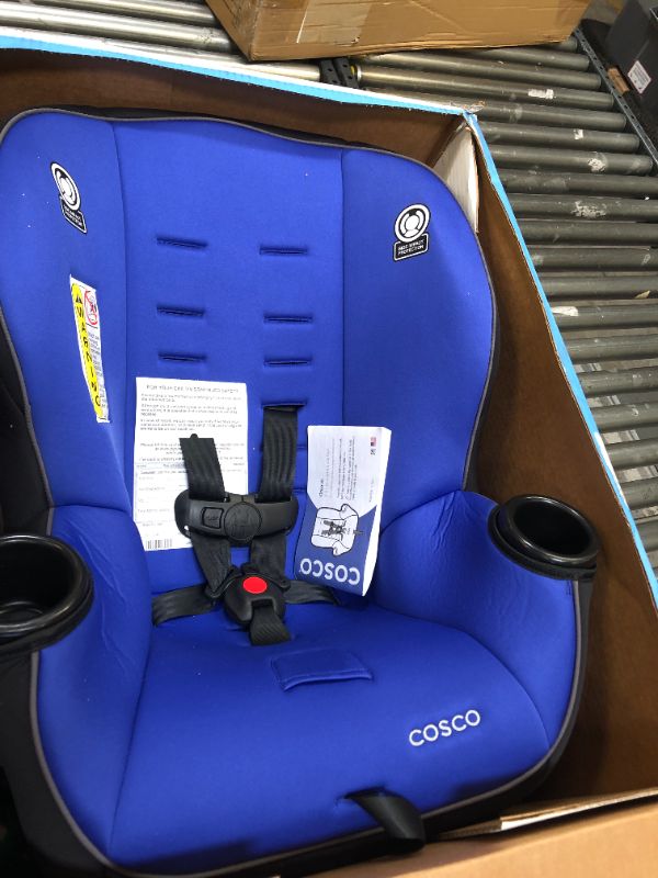 Photo 2 of Cosco Onlook 2-in-1 Convertible Car Seat, Rear-Facing 5-40 pounds and Forward-Facing 22-40 pounds and up to 43 inches, Vibrant Blue
