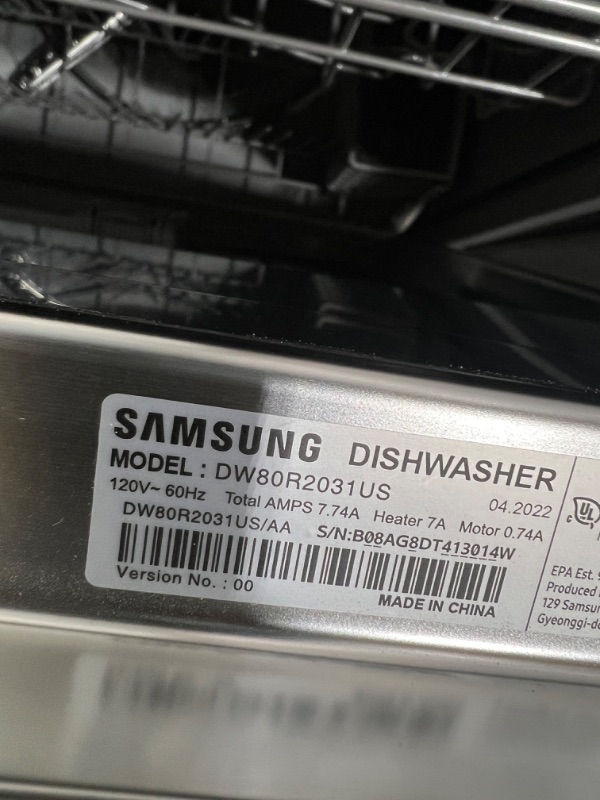 Photo 1 of Digital Touch Control 55 dBA Dishwasher in Stainless Steel - missing float valve 
