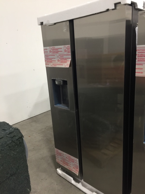 Photo 5 of 27.4 cu. ft. Large Capacity Side-by-Side Refrigerator in Stainless Steel
