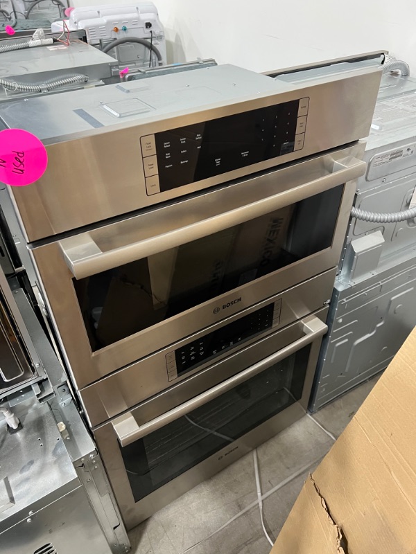 Photo 2 of Bosch - 800 Series 30" Built-In Electric Convection Combination Wall Oven with Microwave and Wifi - Stainless steel
- slight use