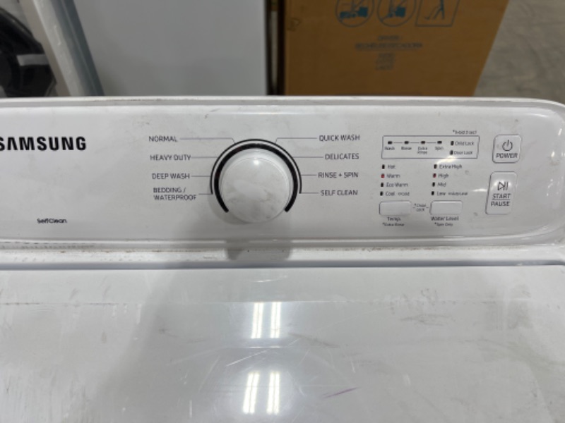 Photo 5 of Samsung - 4.0 cu. ft. High-Efficiency Top Load Washer with ActiveWave Agitator and Soft-Close Lid - White

