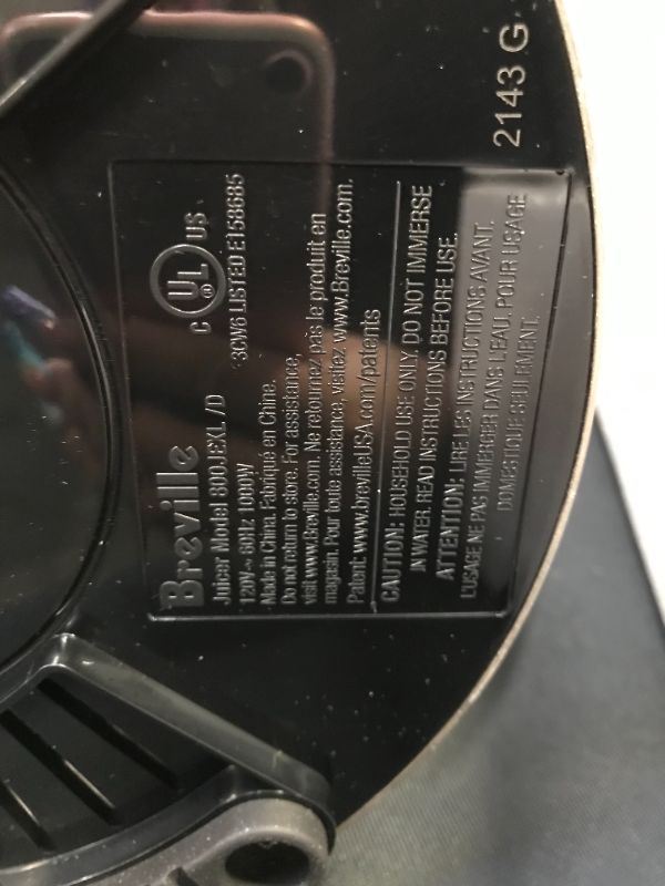 Photo 1 of Breville 800JEXL Juice Fountain Elite Centrifugal Juicer, Brushed Stainless Steel ---- powers on unable to fully test 
