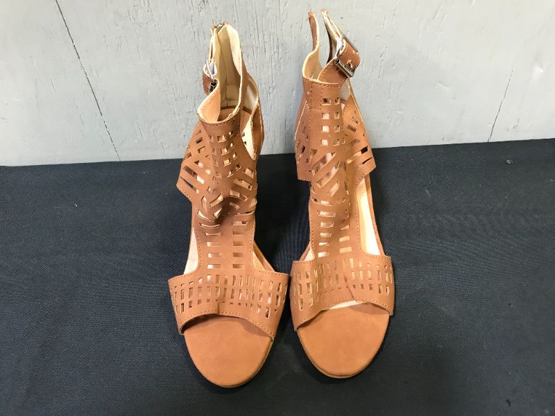 Photo 1 of BROWN WOMENS HEELS SIZE 42