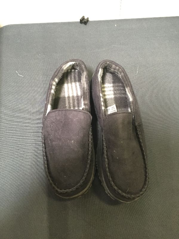 Photo 1 of mens house slippers
size 8