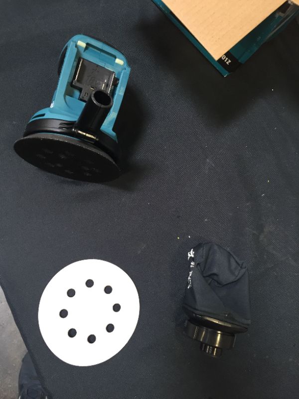 Photo 2 of Makita XOB01Z 18V LXT Lithium-Ion Cordless Random Orbit Sander, 7,000, 9,500, 11
