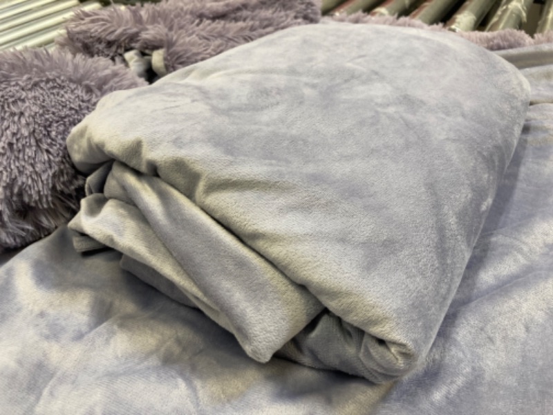 Photo 1 of 5-PIECE KING SIZE BEDDING SET: 1 HEART PILLOW 15"; 2 PILLOW CASES WITH ZIPPERS; 1 FLAT SHEET; 1 BEDSPREAD -- FUZZY PURPLE 