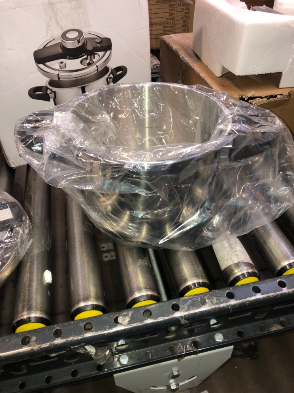 Photo 1 of Wmsse-Steampunk Classic Stainless Steel Pressure Cooker, with Steamer (All Cookers Including Induction) (CSTA22-4.2Quart=4 litres)
