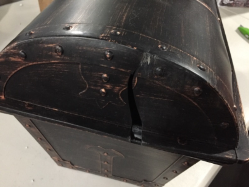 Photo 1 of Teacher Created Resources Large Plastic Treasure Chest Classroom Rewards Pirate Party Goody Box