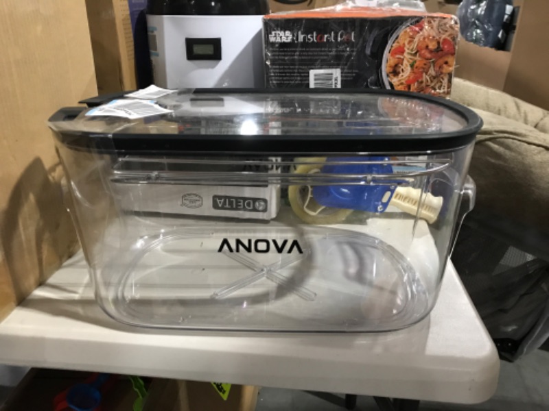 Photo 2 of Anova Culinary ANTC01 Sous Vide Cooker Cooking container, Holds Up to 16L of Water, With Removable Lid and Rack Container 16L