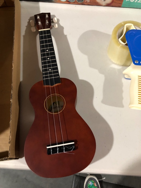 Photo 3 of Diamond Head DU-150 Soprano Ukulele - Mahogany Brown UKULELE WITH BAG Ukulele