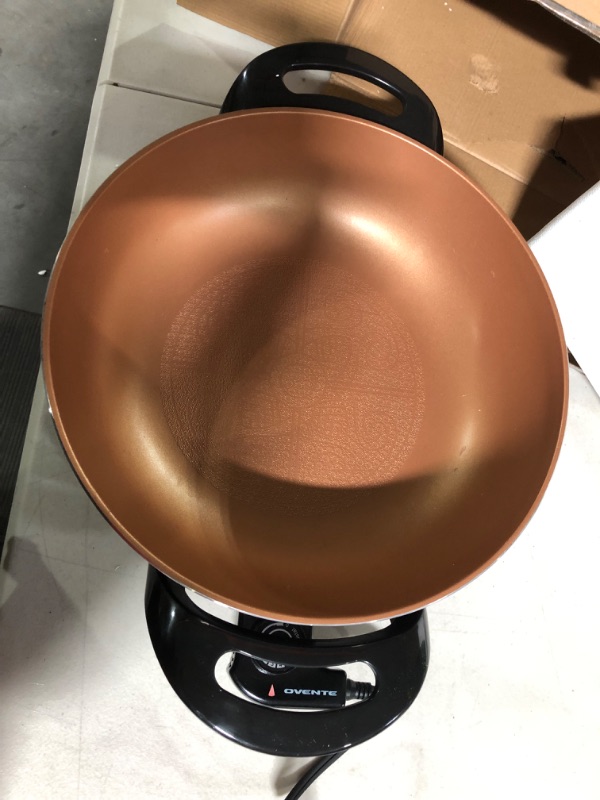 Photo 3 of 13 in. Copper Non-Stick Aluminum Coated Electric Skillet with Temperature Control and Glass Lid Cover