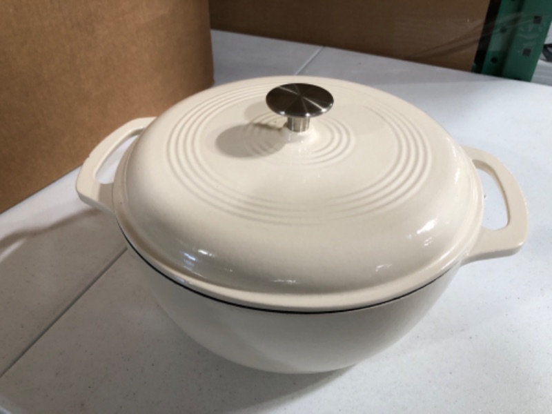 Photo 2 of Amazon Basics Enameled Cast Iron Covered Dutch Oven, 6-Quart, Matte White Matte White 6-Quart