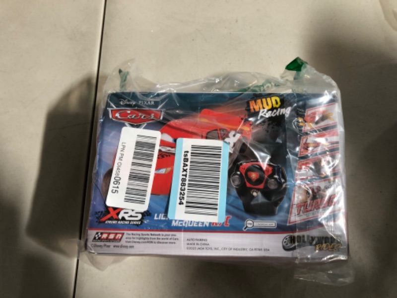 Photo 1 of Jada Toys: Disney Pixar Cars 1:24 Lightning McQueen XRS RC Remote Control Car 