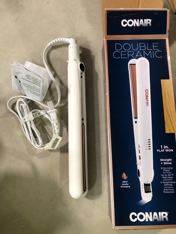 Photo 2 of Conair Double Ceramic Flat Iron - White - 1