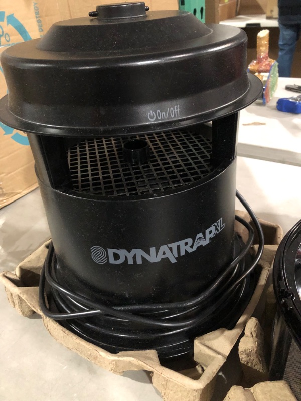 Photo 1 of DynaTrap DT2000XLPSR Large Mosquito & Flying Insect Trap