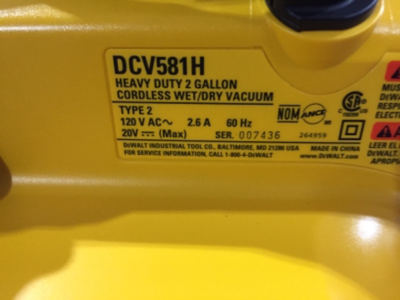 Photo 5 of DEWALT - 18/20 V MAX Cordless Wet-Dry Vacuum