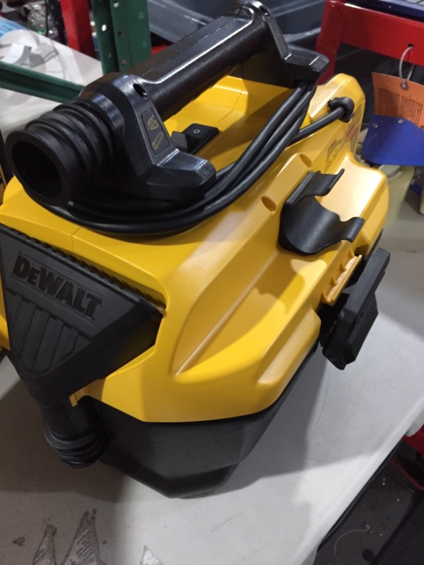 Photo 4 of DEWALT - 18/20 V MAX Cordless Wet-Dry Vacuum