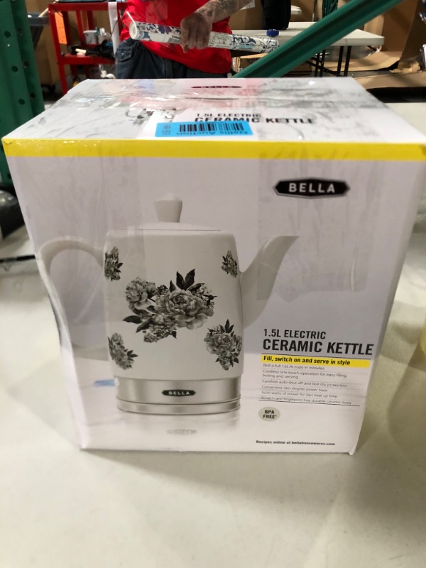 Photo 4 of BELLA 1.5L Electric Ceramic Kettle, Black Floral 1.5L Black Floral