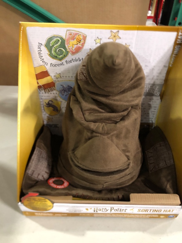 Photo 2 of Wizarding World Harry Potter, Talking Sorting Hat with 15 Phrases for Pretend Play, Kids Toys for Ages 5 and up Sorting Hat (Interactive)