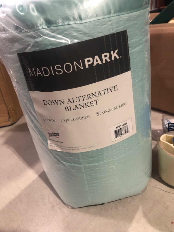 Photo 2 of Madison Park Cambria Down Alternative Blanket, Premium 3M Scotchgard Stain Release Treatment All Season Lightweight and Soft Cover for Bed with Satin Trim, Oversized King, Aqua Oversized King Aqua
