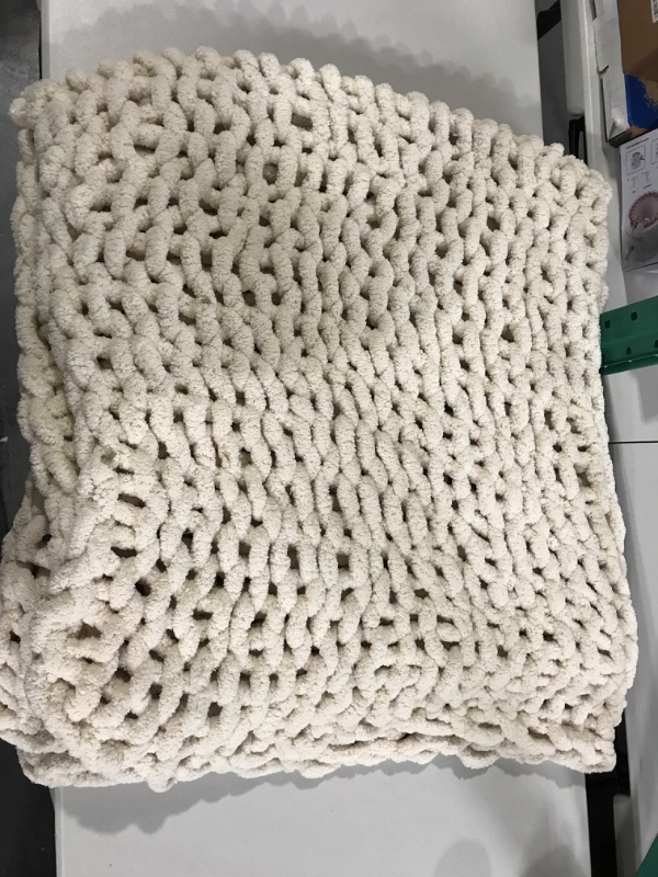 Photo 1 of Adyrescia Chunky Knit Blanket Throw