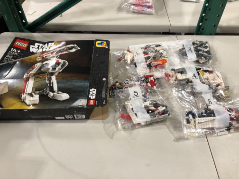 Photo 2 of LEGO Star Wars BD-1 75335 Building Toy Set from The Book of Boba Fett for Ages 14+ (1,062 Pieces) FrustrationFree Packaging