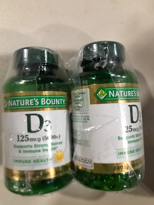 Photo 3 of Nature’s Bounty Vitamin D3, Immune Support, 125 mcg (5000iu), Rapid Release Softgels, 240 Ct 240 Count - 2 PACK