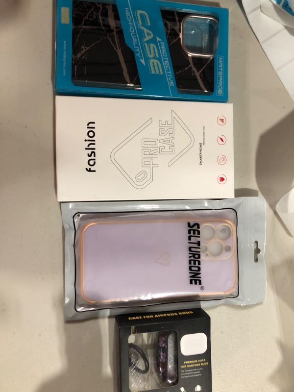 Photo 1 of assorted cell phone item bundle 