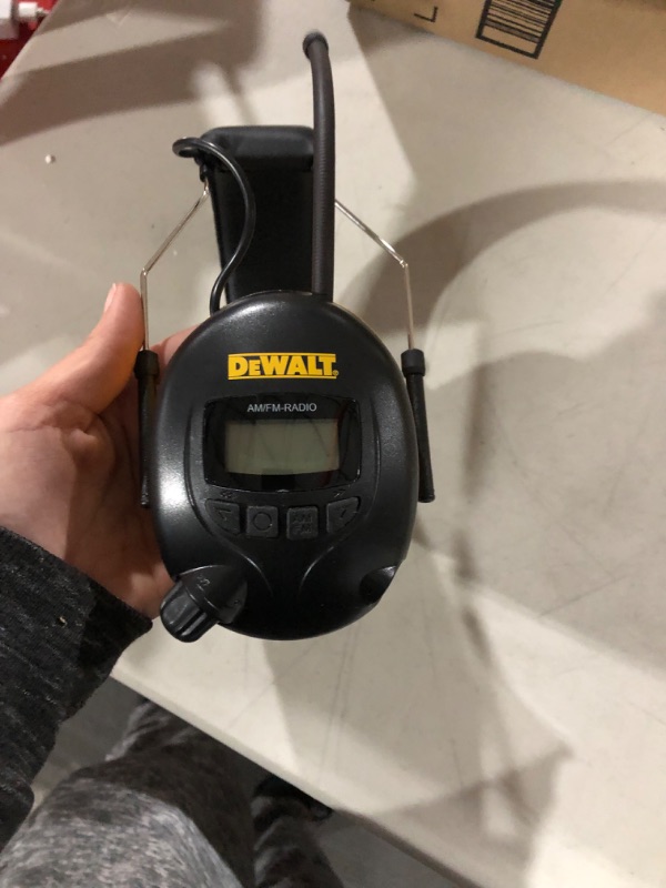 Photo 3 of *SEE NOTES* DeWalt DPG15 Industrial Safety Electronic Hearing Muff