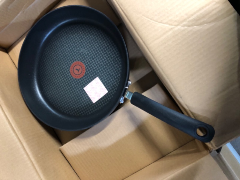 Photo 6 of ***DAMAGED*** T-fal Ultimate Hard Anodized Nonstick Fry Pan with Lid, Dishwasher Safe, 1-Piece, Black Hard Anodized Nonstick W/ Lid