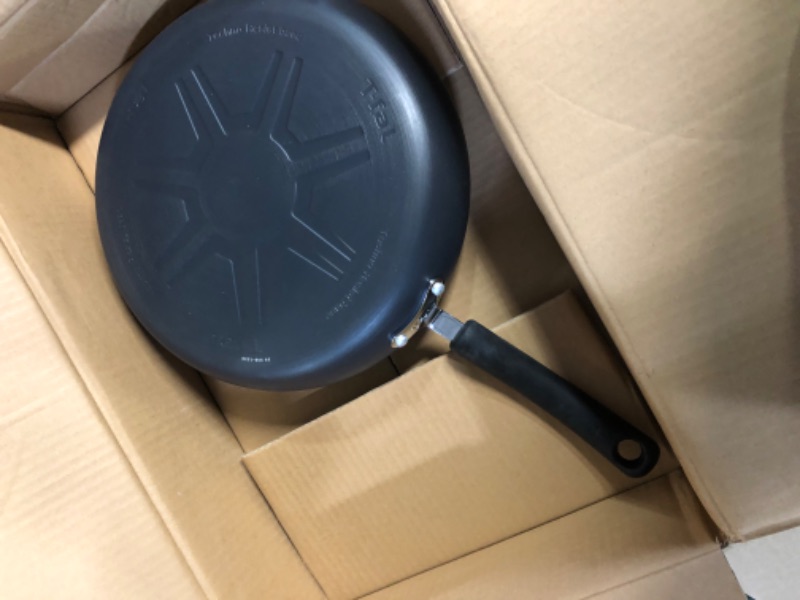 Photo 4 of ***DAMAGED*** T-fal Ultimate Hard Anodized Nonstick Fry Pan with Lid, Dishwasher Safe, 1-Piece, Black Hard Anodized Nonstick W/ Lid