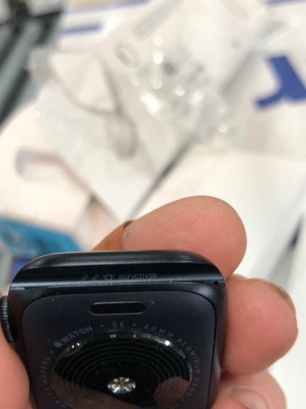 Photo 6 of ***SEE NOTE*** *passcode locked* Apple Watch SE (2nd Gen) [GPS 40mm] Smart Watch w/Midnight Aluminum Case & Midnight Sport Band - M/L. Fitness & Sleep Tracker, Crash Detection, Heart Rate Monitor, Retina Display, Water Resistant Midnight Aluminium Case wi