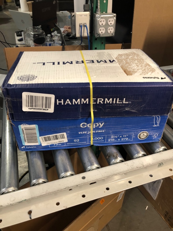 Photo 2 of Hammermill Printer Paper, 20 Lb Copy Paper, 8.5 x 11 - 8 Ream (4,000 Sheets) - 92 Bright, Made in the USA 8 Ream | 4000 Sheets Letter (8.5x11)