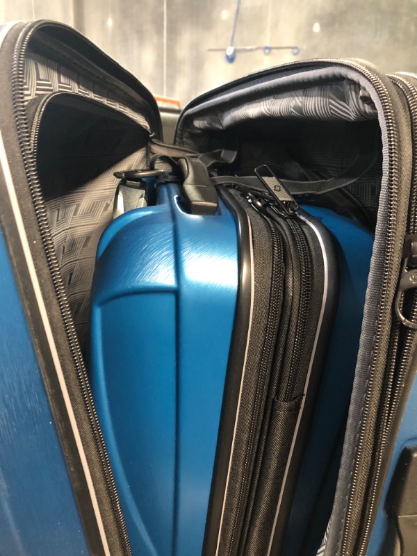 Photo 3 of * USED * Samsonite Centric 2 Hardside Expandable Luggage with Spinner Wheels, Caribbean Blue, 2-Piece Set (20/24) 2-Piece Set (20/24) Caribbean Blue