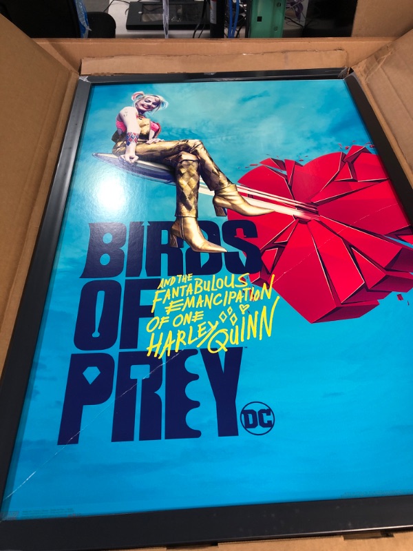 Photo 3 of * DAMAGED*Trends International DC Comics Movie - Birds Of Prey - Heart Wall Poster, 22.375" x 34", Black Framed Version 22.375" x 34" Black Framed Version