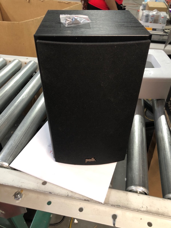 Photo 3 of Polk Audio T15 Bookshelf Speakers Pair Black