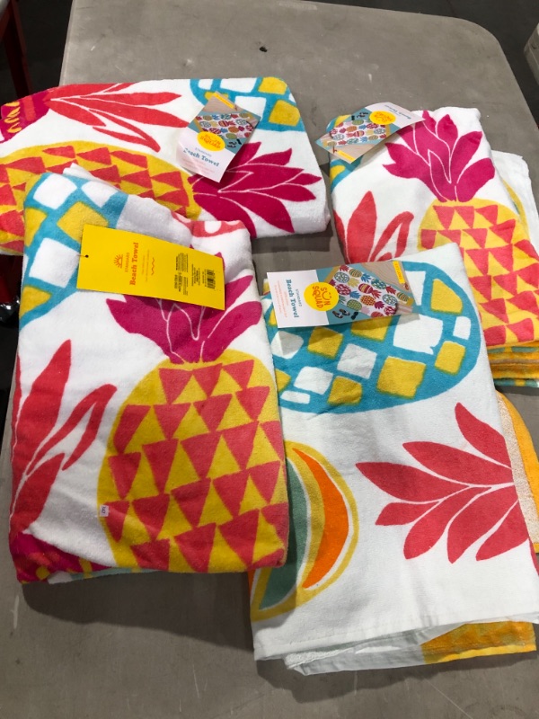 Photo 2 of Pineapple Beach Towel - Sun Squad pack of 4 