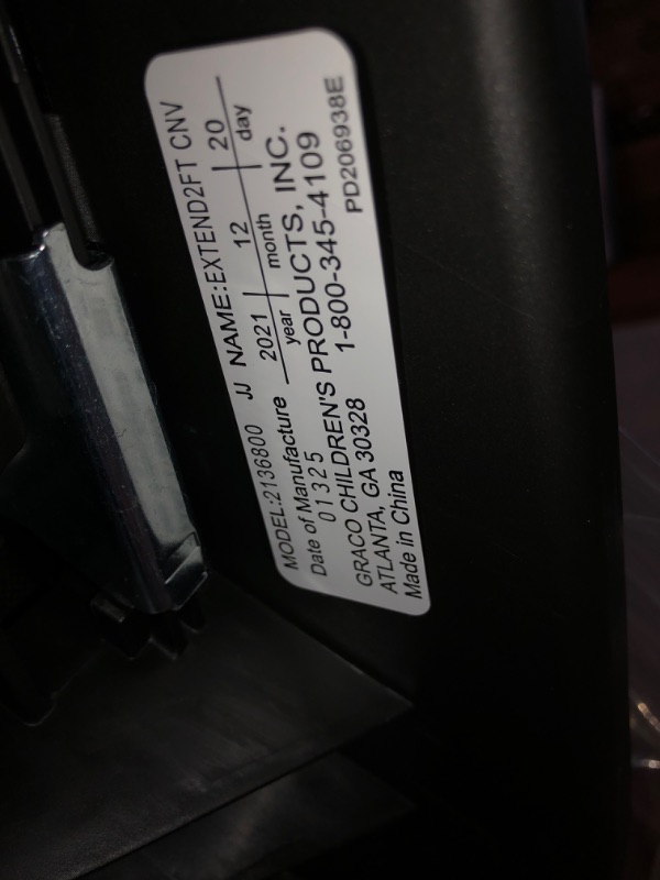 Photo 1 of Graco Extend2Fit Convertible Car Seat | Ride Rear Facing Longer with Extend2Fit, Redmond 2-in-1 Redmond