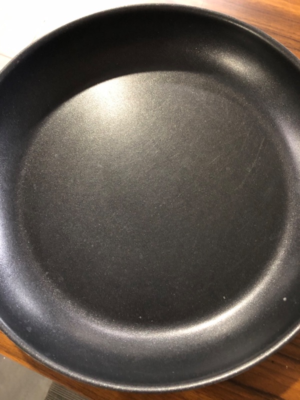 Photo 5 of *SEE NOTE* OXO Good Grips Hard Anodized PFOA-Free Nonstick 12" Frying Pan Skillet Black 12" Frying Pan Skillet PFOA-Free