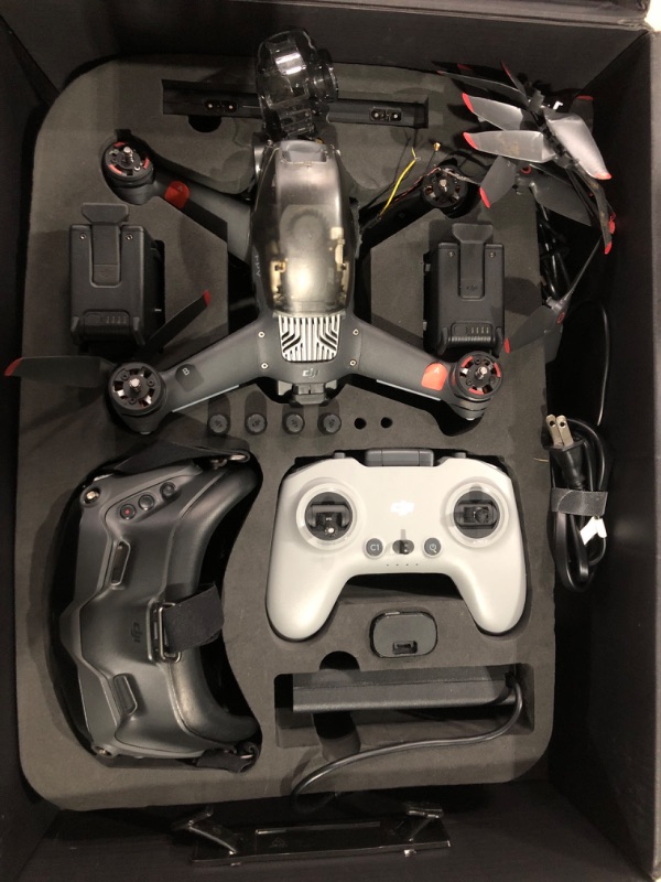 Photo 5 of [PARTS ONLY] - DJI FPV Combo - First-Person View Drone UAV Quadcopter with 4K Camera, S Flight Mode, Super-Wide 150° FOV, HD Low-Latency Transmission, Emergency Brake and Hover, Gray