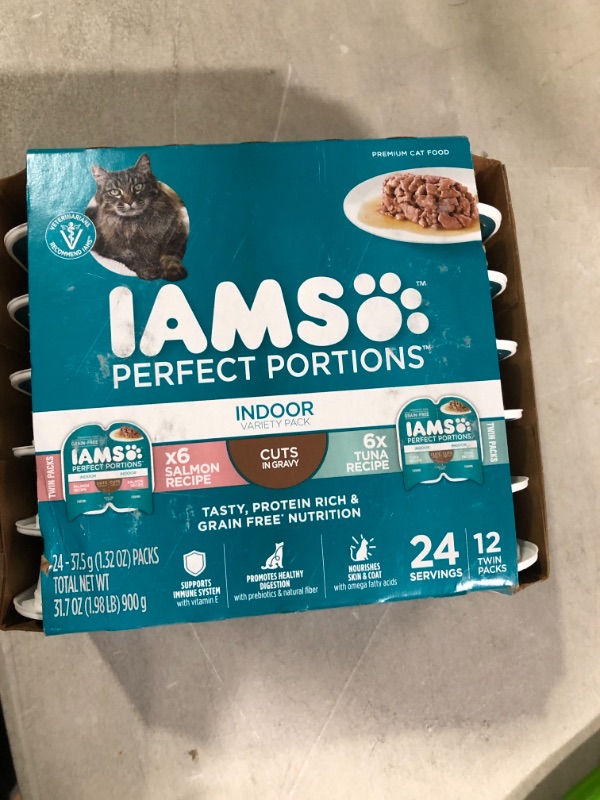 Photo 2 of IAMS PERFECT PORTIONS Indoor Adult Grain Free* Wet Cat Food Cuts in Gravy Variety Pack, Tuna Recipe and Salmon Recipe, (12) 2.6 oz. Easy Peel Twin-Pack Trays Cuts in Gravy Variety: Indoor Tuna & Salmon 2.6 Ounce (Pack of 12)