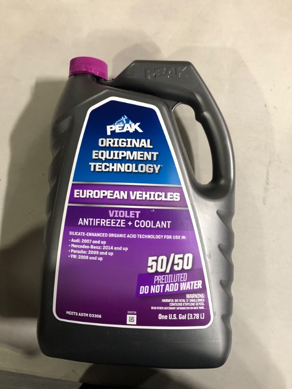 Photo 2 of Peak OEM European Violet 50/50 Antifreeze