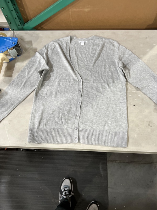 Photo 2 of Amazon Essentials Women's Lightweight Vee Cardigan Sweater (Available in Plus Size) Large Light Grey Heather