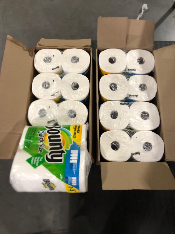 Photo 2 of Bounty Select-A-Size Paper Towels, White, 8 Double Plus Rolls = 20 Regular Rolls 8 Count (Pack of 2)