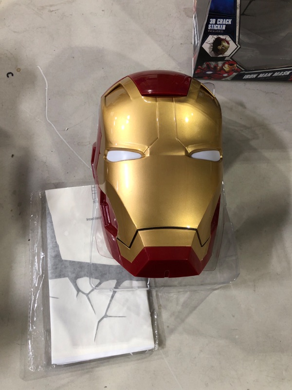 Photo 2 of ***NOT FUNCTIONAL*** 3DLightFX Marvel Avengers Iron Man Mask 3D Deco Light